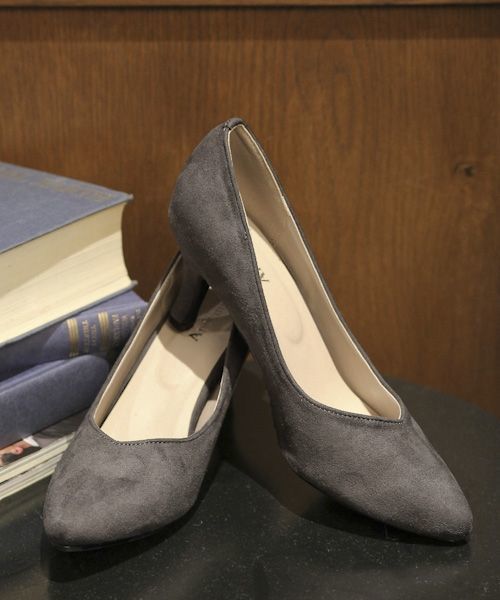 Andemiu（アンデミュウ）の「【BAILA11月号掲載】F/プレーンパンプス 730062（パンプス・レディース・ネイビー/ブラック/ライトグレー/レッド/グレー/ブラウン/ベージュ・SMALL/LARGE/MEDIUM/X-LARGE）」の4枚目の写真