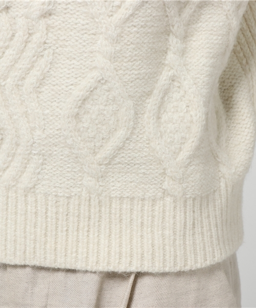 MOUSSY（マウジー）の「CABLE PATCHWORK SWEATER（ニット/セーター・レディース・ブラック/オフホワイト/ライトブルー・FREE）」の9枚目の写真