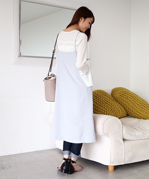 N.（N. Natural Beauty Basic）（エヌエヌナチュラルビューティーベーシック）の「スリットキャミワンピース（ワンピース・レディース・ブラック/グレー・MEDIUM）」の4枚目の写真