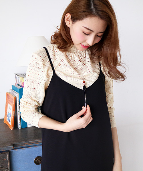N.（N. Natural Beauty Basic）（エヌエヌナチュラルビューティーベーシック）の「スリットキャミワンピース（ワンピース・レディース・ブラック/グレー・MEDIUM）」の10枚目の写真