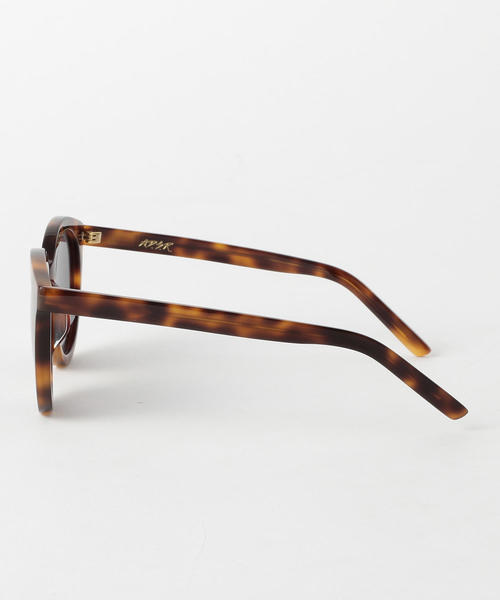 BEAUTY&YOUTH UNITED ARROWS(ビューティーアンドユースユナイテッドアローズ)の「<A.D.S.R.>MILLIE サングラス(サングラス・レディース・ベージュ/ダークブラウン/ダークグレー・FREE)」の4枚目の写真