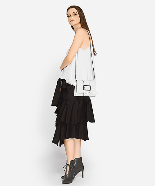 CHARLES & KEITH(チャールズ & キース)の「ポインテッドレースブーツ / POINTED LACED UP BOOTS(ブーツ・レディース・グレー/バーガンディー/ブラック・22.5cm/24.5cm/23cm/23.5cm/25cm)」の15枚目の写真