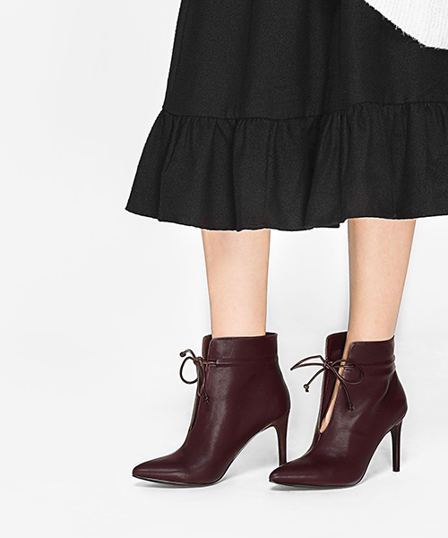 CHARLES & KEITH(チャールズ & キース)の「ポインテッドレースブーツ / POINTED LACED UP BOOTS(ブーツ・レディース・グレー/バーガンディー/ブラック・22.5cm/24.5cm/23cm/23.5cm/25cm)」の16枚目の写真