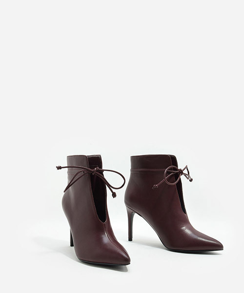 CHARLES & KEITH(チャールズ & キース)の「ポインテッドレースブーツ / POINTED LACED UP BOOTS(ブーツ・レディース・グレー/バーガンディー/ブラック・22.5cm/24.5cm/23cm/23.5cm/25cm)」の17枚目の写真