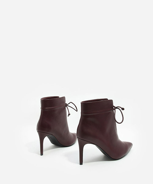 CHARLES & KEITH(チャールズ & キース)の「ポインテッドレースブーツ / POINTED LACED UP BOOTS(ブーツ・レディース・グレー/バーガンディー/ブラック・22.5cm/24.5cm/23cm/23.5cm/25cm)」の18枚目の写真