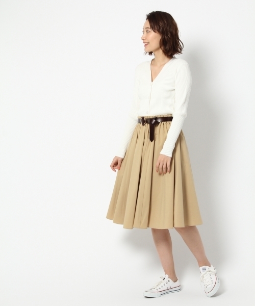 laboratory work(ラボラトリーワーク)の「タックミディ―スカート(スカート・レディース・ベージュ/ネイビー/ピンク/ブルー・MEDIUM)」の9枚目の写真