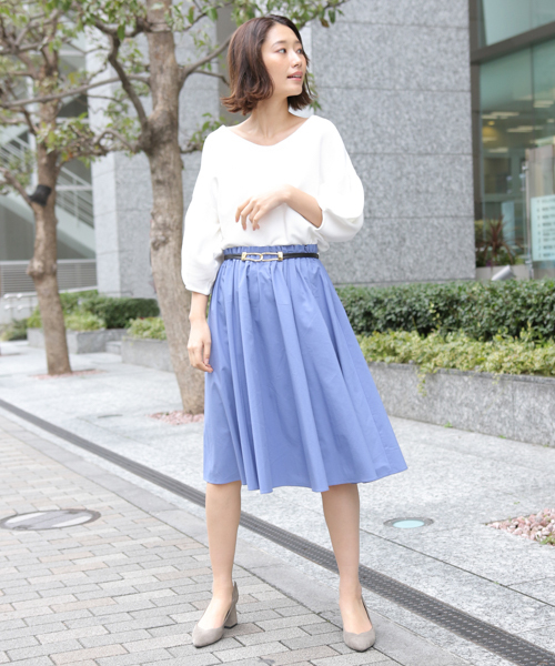 laboratory work(ラボラトリーワーク)の「タックミディ―スカート(スカート・レディース・ベージュ/ネイビー/ピンク/ブルー・MEDIUM)」の18枚目の写真