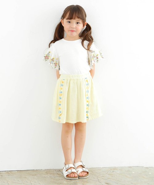 Seraph（セラフ）の「チュール刺繍袖Tシャツ（Tシャツ/カットソー・キッズ・ブラック/ピンク/オフホワイト・95/140/110/90/100/80/120/130）」の6枚目の写真