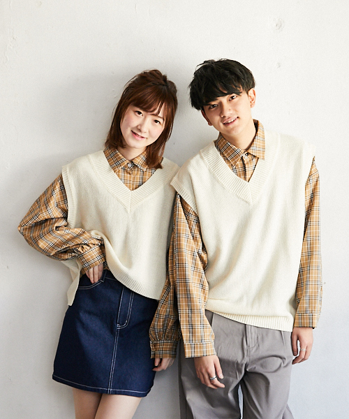 PairPair(ペアペア)の「Vネックニットベスト(ベスト・メンズ・ブラック/ライトベージュ・FREE)」の10枚目の写真