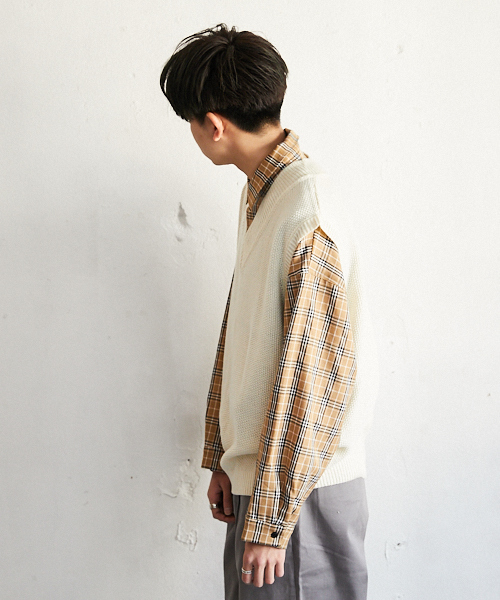 PairPair(ペアペア)の「Vネックニットベスト(ベスト・メンズ・ブラック/ライトベージュ・FREE)」の15枚目の写真