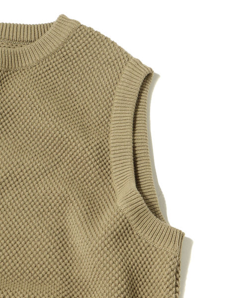 crepuscule(クレプスキュール)の「crepuscule: MOSS STITCH ベスト ■(ベスト・メンズ・ブラック/グレー/ブラウン・1/2)」の11枚目の写真