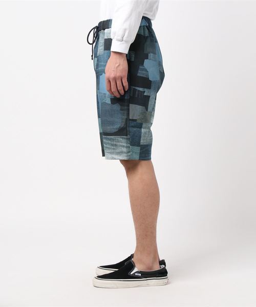 WHITE MOUNTAINEERING（ホワイトマウンテニアリング）の「【WHITE MOUNTAINEERING】SWIM SHORTS（その他パンツ・メンズ・ブルー・1）」の2枚目の写真