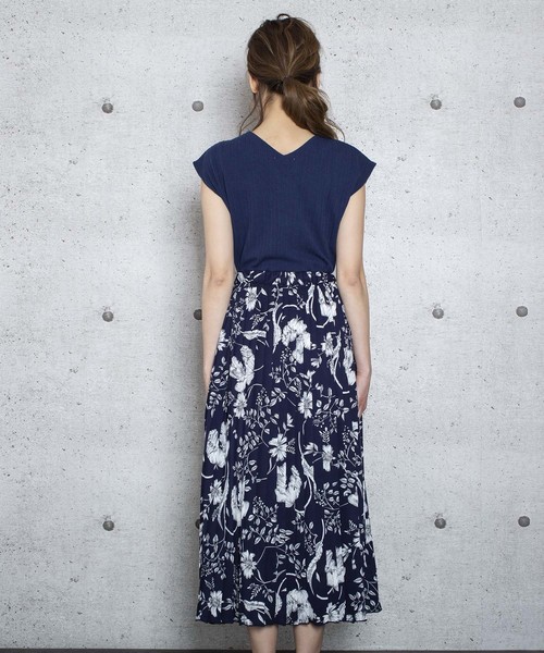 LUGG NAGG（ラグナグ）の「【Jewelobe/ ジュエローブ】 ボリュームタックカットトップス（ワンピース・レディース・ブルー系その他/ブラック系その他/オレンジ/ネイビー/ホワイト/ブラック・FREE）」の12枚目の写真