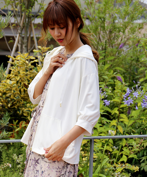 MARLENE JOBERT（マルレーヌ　ジョベル）の「６分袖パーカー（パーカー・レディース・カーキ/オフホワイト/ネイビー・M）」の10枚目の写真