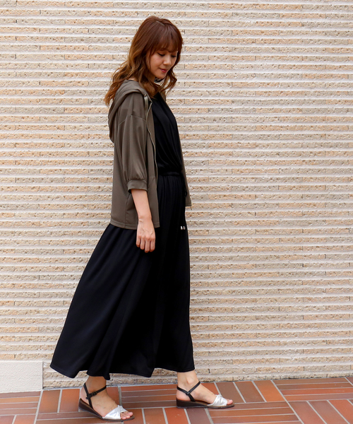 MARLENE JOBERT（マルレーヌ　ジョベル）の「６分袖パーカー（パーカー・レディース・カーキ/オフホワイト/ネイビー・M）」の21枚目の写真