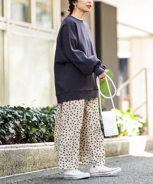 natural couture(ナチュラルクチュール)の「バックジップぽわん袖プルオーバー(スウェット・レディース・ベージュ/アイボリー/ミント/スミクロ・FREE)」の22枚目の写真