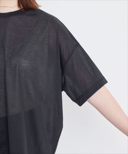 ADAM ET ROPE'（アダムエロペ）の「シアーWIDE-TEE（Tシャツ/カットソー・レディース・ブラック/ベージュ系その他・FREE）」の3枚目の写真