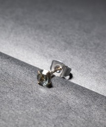 Pledge（プレッジ）の「『Pledge（プレッジ）』K10　Swarovski Crystals　ピアス（ピアス（片耳用））」