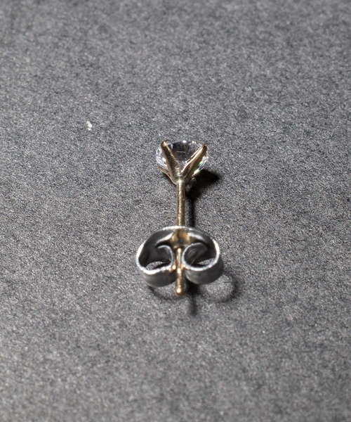 Pledge(プレッジ)の「『Pledge(プレッジ)』K10 Swarovski Crystals ピアス(ピアス(片耳用)・レディース・ホワイト/ブラック/ブラック系その他/ブルー・FREE)」の6枚目の写真