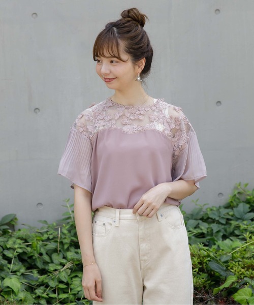 flower（フラワー）の「シースルーフラワートップ（シャツ/ブラウス・レディース・ピンク/ネイビー・FREE）」の6枚目の写真