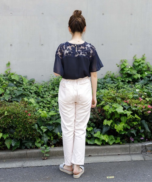 flower（フラワー）の「シースルーフラワートップ（シャツ/ブラウス・レディース・ピンク/ネイビー・FREE）」の10枚目の写真