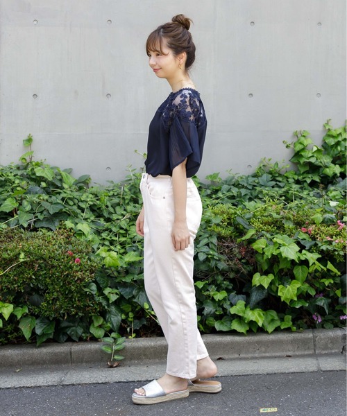 flower（フラワー）の「シースルーフラワートップ（シャツ/ブラウス・レディース・ピンク/ネイビー・FREE）」の14枚目の写真