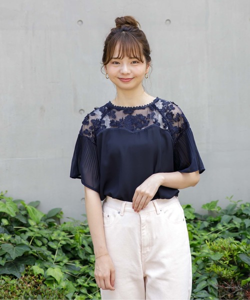 flower（フラワー）の「シースルーフラワートップ（シャツ/ブラウス・レディース・ピンク/ネイビー・FREE）」の16枚目の写真