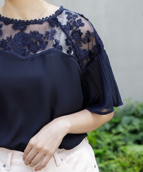 flower（フラワー）の「シースルーフラワートップ（シャツ/ブラウス・レディース・ピンク/ネイビー・FREE）」の17枚目の写真