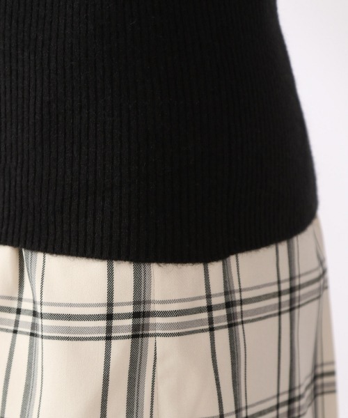 LOWRYS FARM(ローリーズファーム)の「manywayフリル2Pニット 918228(ニット/セーター・レディース・ブラック/ベージュ/パープル/グリーン・FREE)」の15枚目の写真