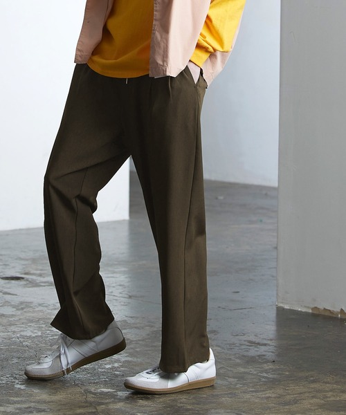 ENDER PRODUCTS(エンダープロダクツ)の「ブライトポプリン タックワイドテーパードシェフパンツ【ENDER PRODUCTS/エンダープロダクツ】◆セットアップ対応◆(その他パンツ・メンズ・グレイッシュベージュ/ベージュ/ブラウン/ベージュ系その他/ライラック/ブラック・M/L)」の18枚目の写真