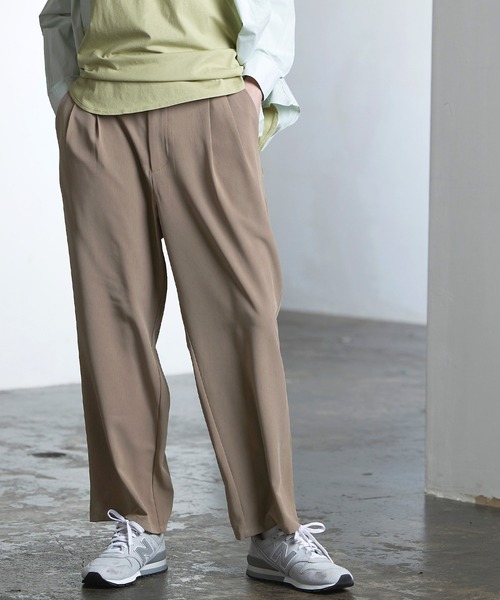 ENDER PRODUCTS(エンダープロダクツ)の「ブライトポプリン タックワイドテーパードシェフパンツ【ENDER PRODUCTS/エンダープロダクツ】◆セットアップ対応◆(その他パンツ・メンズ・グレイッシュベージュ/ベージュ/ブラウン/ベージュ系その他/ライラック/ブラック・M/L)」の8枚目の写真