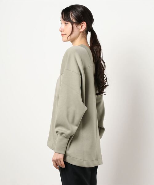 COLONY 2139（コロニートゥーワンスリーナイン）の「エアリーダンボールVネック長袖プルオーバー（スウェット・レディース・ベージュ/ブラック/ミント/オフホワイト・MEDIUM）」の6枚目の写真