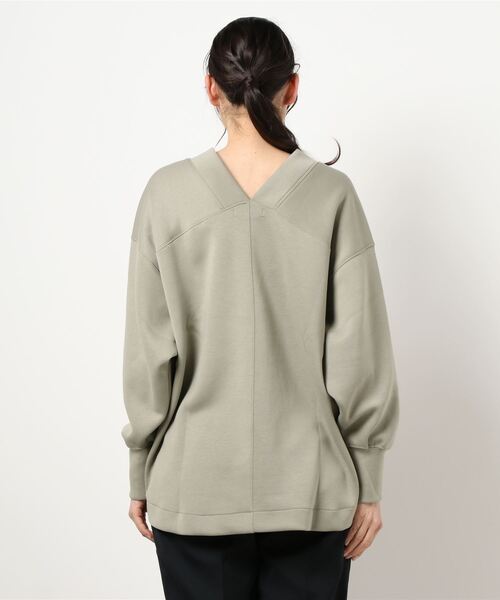 COLONY 2139（コロニートゥーワンスリーナイン）の「エアリーダンボールVネック長袖プルオーバー（スウェット・レディース・ベージュ/ブラック/ミント/オフホワイト・MEDIUM）」の13枚目の写真