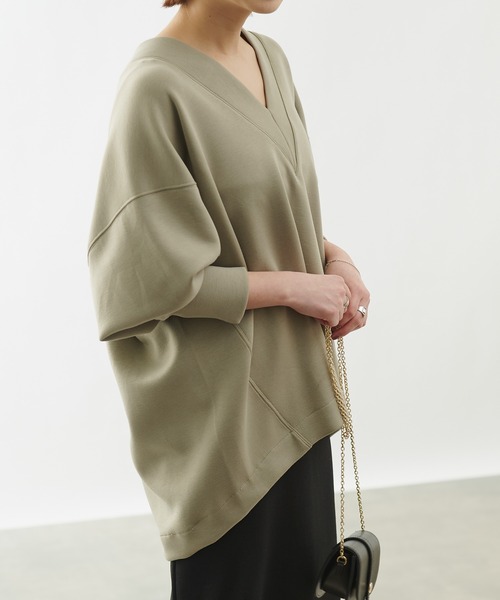 COLONY 2139（コロニートゥーワンスリーナイン）の「エアリーダンボールVネック長袖プルオーバー（スウェット・レディース・ベージュ/ブラック/ミント/オフホワイト・MEDIUM）」の5枚目の写真