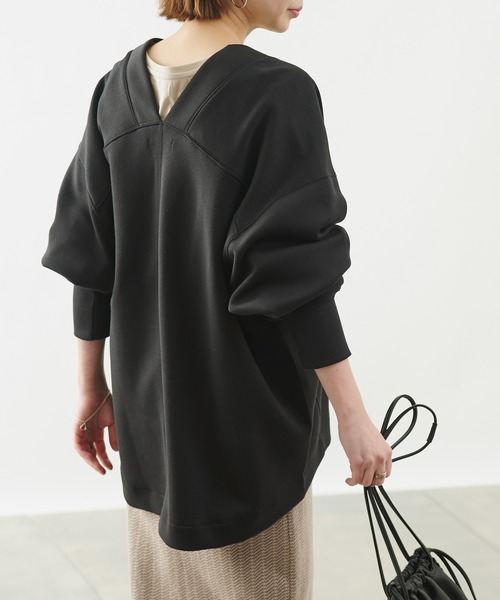 COLONY 2139（コロニートゥーワンスリーナイン）の「エアリーダンボールVネック長袖プルオーバー（スウェット・レディース・ベージュ/ブラック/ミント/オフホワイト・MEDIUM）」の22枚目の写真