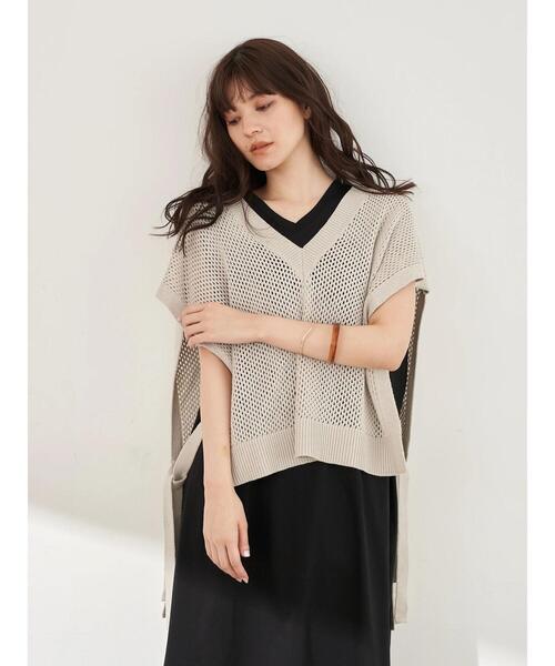 Editt by YECCA VECCA（エディットバイイェッカヴェッカ）の「メッシュ編ミニットベスト　＊（ニット/セーター・レディース・ライトグレー/ブラック/ベージュ・FREE）」の19枚目の写真