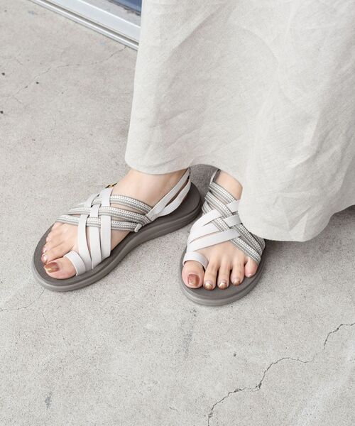 Teva（テバ）の「TEVA:VOYA STRAPPY（サンダル・レディース・ナチュラル/ブラック・60/80/70/50）」の11枚目の写真