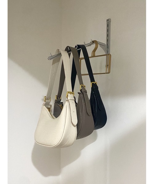 jumelle（ジュメロ）の「ムーンショルダーバッグ（ショルダーバッグ・レディース・ベージュ/ブラック/グレー・FREE）」の3枚目の写真