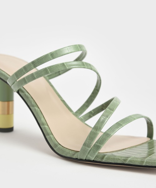 CHARLES & KEITH(チャールズ & キース)の「クロックエフェクト シリンドリカルヒールミュール / Croc-Effect Cylindrical Heel Mules(サンダル・レディース・その他1/その他4/ホワイト系その他3/ブラック系その他4・22.5cm/23cm/23.5cm/24.5cm/25cm/25.5cm)」の6枚目の写真