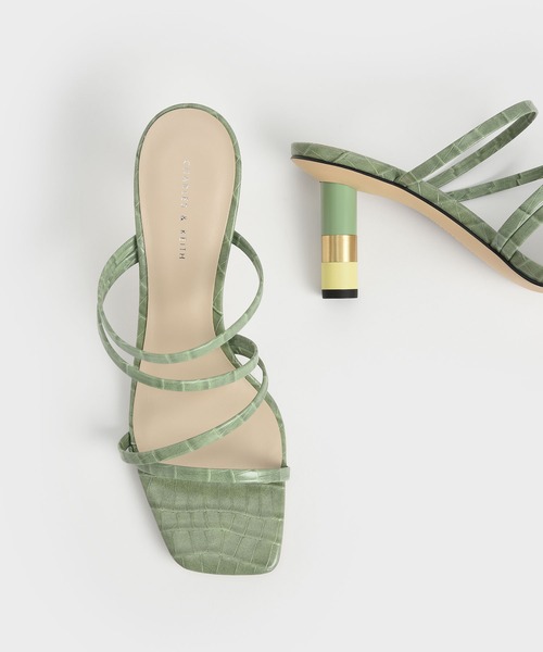 CHARLES & KEITH(チャールズ & キース)の「クロックエフェクト シリンドリカルヒールミュール / Croc-Effect Cylindrical Heel Mules(サンダル・レディース・その他1/その他4/ホワイト系その他3/ブラック系その他4・22.5cm/23cm/23.5cm/24.5cm/25cm/25.5cm)」の5枚目の写真