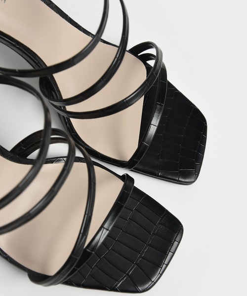CHARLES & KEITH(チャールズ & キース)の「クロックエフェクト シリンドリカルヒールミュール / Croc-Effect Cylindrical Heel Mules(サンダル・レディース・その他1/その他4/ホワイト系その他3/ブラック系その他4・22.5cm/23cm/23.5cm/24.5cm/25cm/25.5cm)」の20枚目の写真
