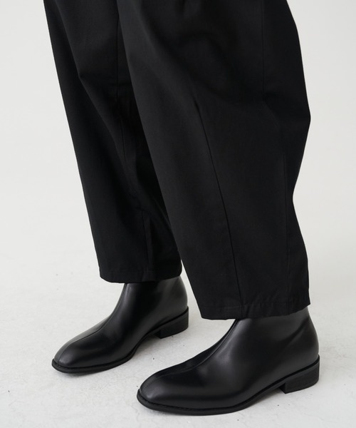 FEKETE(フェケテ)の「FEKETE WIDE CURVE COTTON PANTS(その他パンツ・メンズ・ホワイト/ブラック/ベージュ・SMALL/MEDIUM/LARGE)」の11枚目の写真