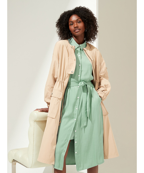 Banana Republic（バナナリパブリック）の「エッセンシャル ミディシャツドレス（シャツワンピース・レディース・ライトブルー/その他・XS/S/M/L）」の3枚目の写真