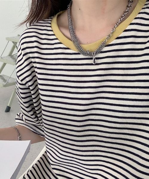 MANGROVE（マングローブ）の「ネックポイントカラーボーダーtee（Tシャツ/カットソー・レディース・ブラック/グレー/レッド/グリーン・FREE）」の12枚目の写真