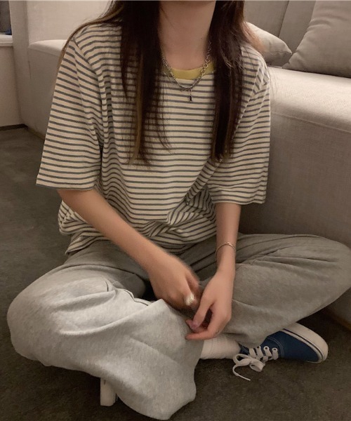 MANGROVE（マングローブ）の「ネックポイントカラーボーダーtee（Tシャツ/カットソー・レディース・ブラック/グレー/レッド/グリーン・FREE）」の13枚目の写真