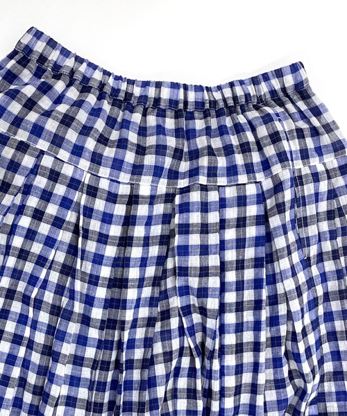 AS KNOW AS de base（アズノゥアズドゥバズ）の「おギンガム深タックスカート（スカート・レディース・ブラウン系/ブルー系・FREE）」の3枚目の写真