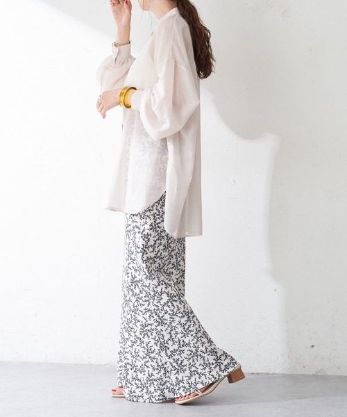 DISCOAT（ディスコート）の「【WEB限定】袖ボリュームシアーシャツ（シャツ/ブラウス・レディース・ブラック/イエロー/グレイッシュベージュ/ライトベージュ/ホワイト・FREE）」の14枚目の写真