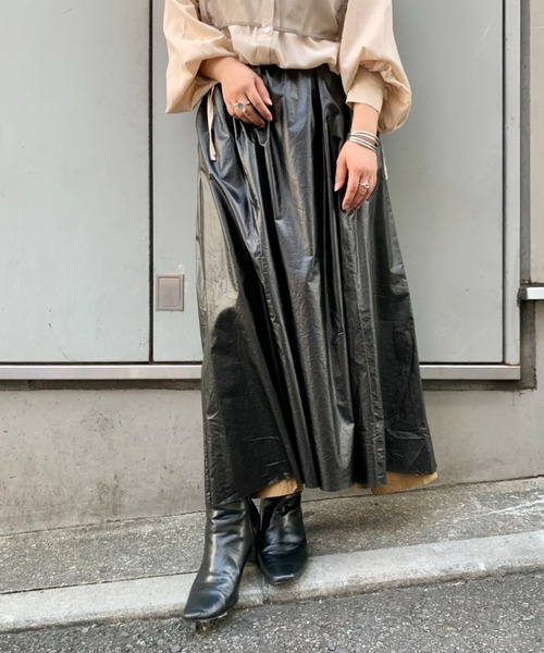 CIAOPANIC(チャオパニック)の「レザーライクギャザースカート(スカート・レディース・ブラック/ブラウン・FREE)」の3枚目の写真