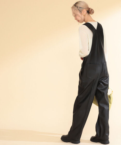 高品質 Ray フェイクレザー / BEAMS BEAMS（レイビームス）の「Ray サロペット・オーバーオール・オールインワン