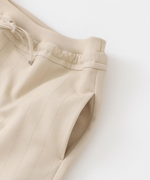 LAATO（ラート）の「STITCH RELAX PANTS（その他パンツ・レディース・ブラック/オフホワイト・FREE）」の6枚目の写真